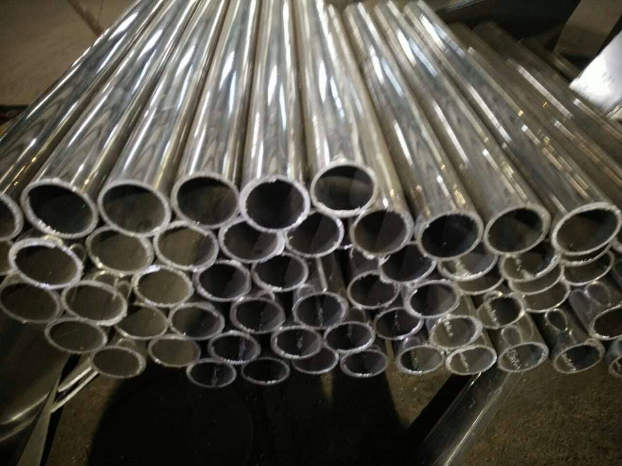 雙燃料鍋爐管細(xì)節(jié)圖片 雙燃料鍋爐管細(xì)節(jié)圖片